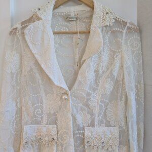 Antique style lace & embroidered blazer in size Sm, pockets, gorgeous!